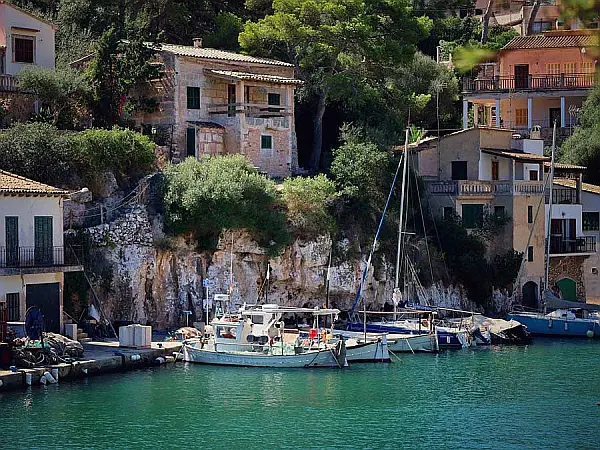 DAY 6: PORT CROS